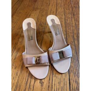 Salvatore Ferragamo Shoes Womens Size 10 B Nude Pink Patent Bow Heels Italy